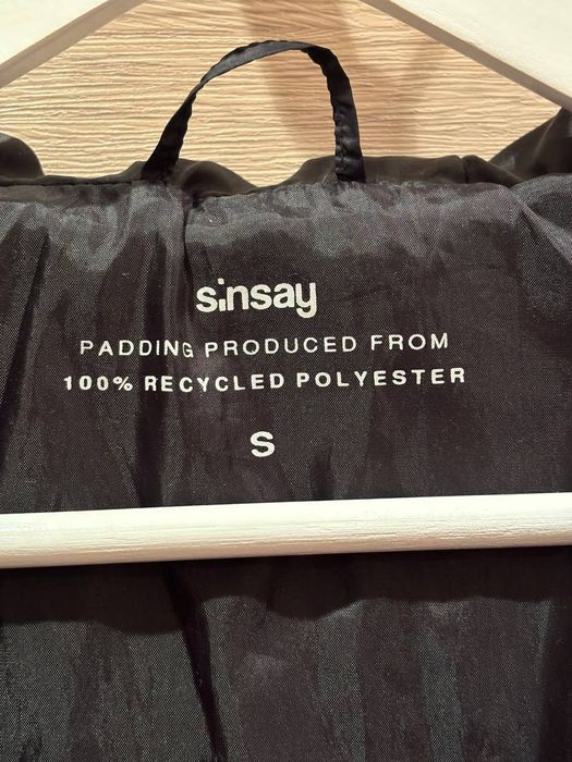 Куртка для жінки Sinsay.