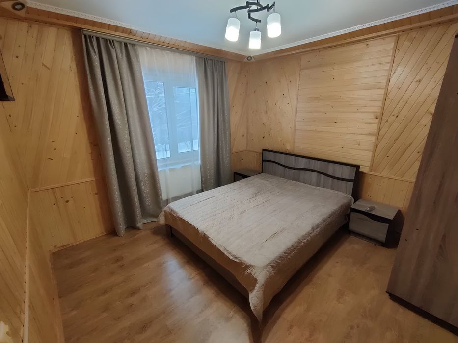 Подобова оренда котеджу в Яремче