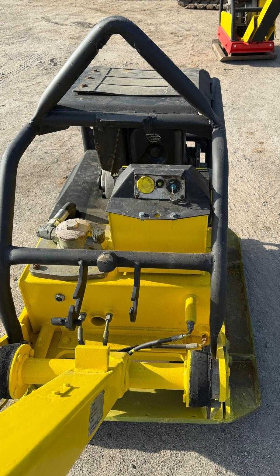 Zagęszczarka Ammann AVH 7010
