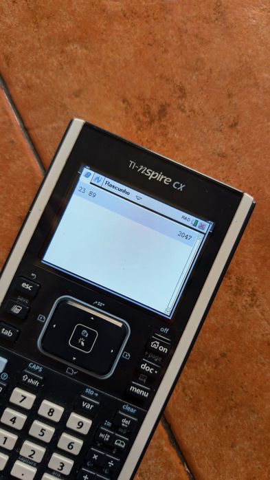 Máquina de Calcular - Texas TI-nspire CX