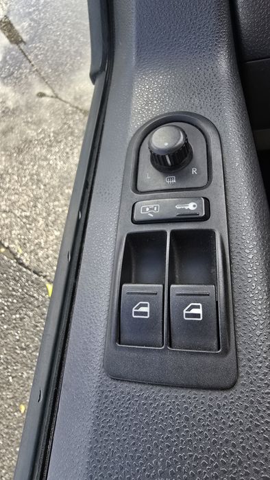 Volkswagen Transporter T5 long skrzydełka klimatyzacja FV 23%