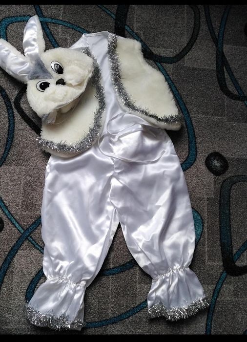 Прокат. Костюм зайчика