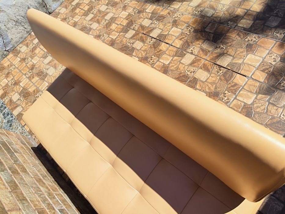 Мини - диван .Как новый .