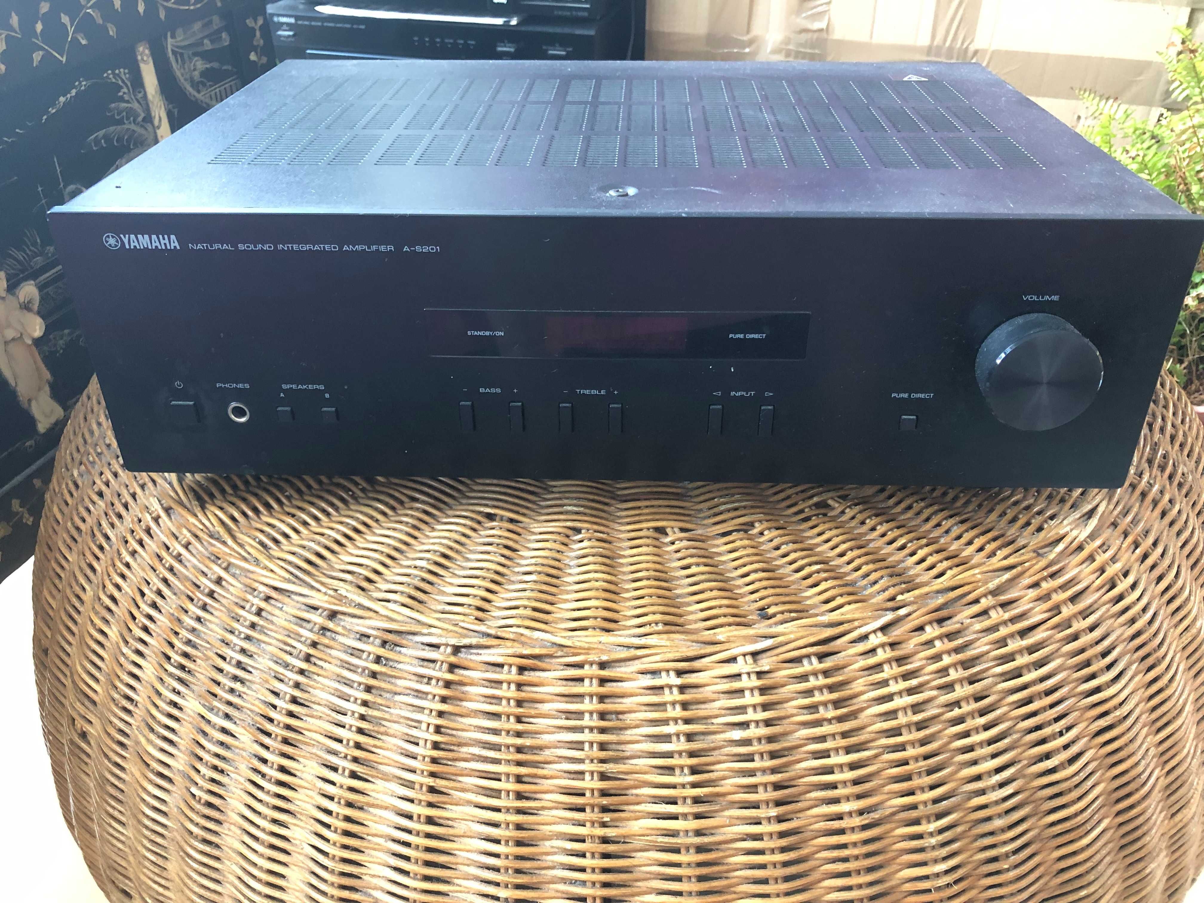 Hi-Fi Amplificador Stereo Yamaha