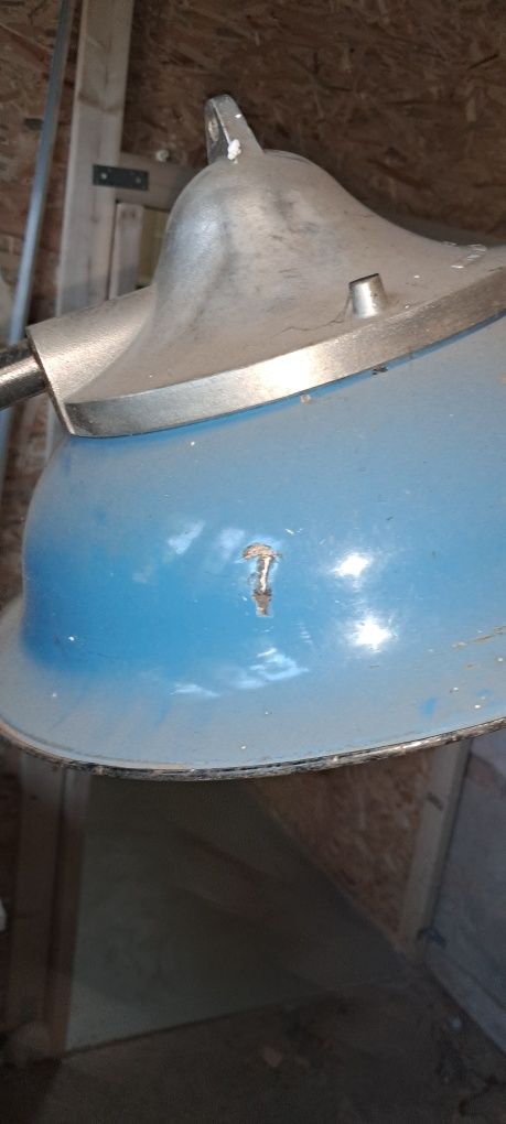 Lampa  stojąca podłogowa  vintage loft  z okresu prl