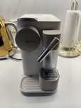 ekspres DeLonghi Nespresso Lattissima One EN510.W