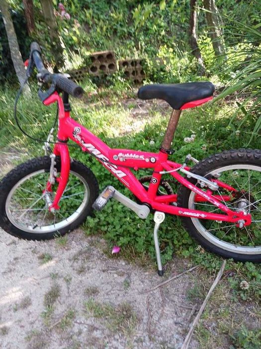 Bicicleta Infantil 16” – Preço Negociável.