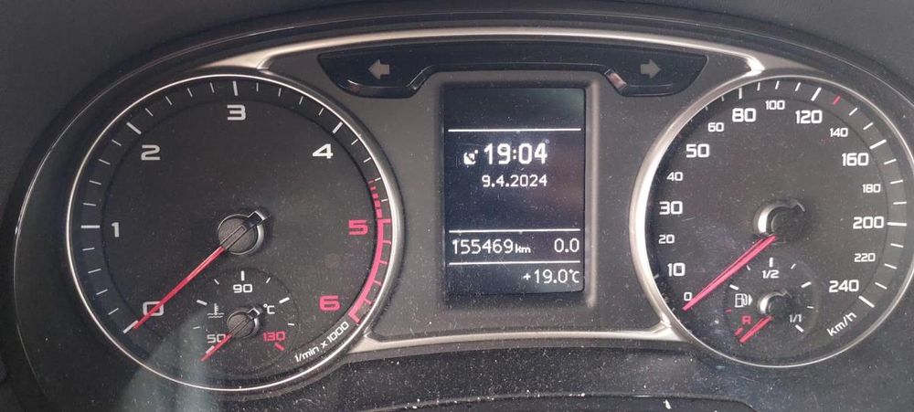 Quadrante / painel de instrumentos AUDI A1 Sportback (8XA, 8XF)