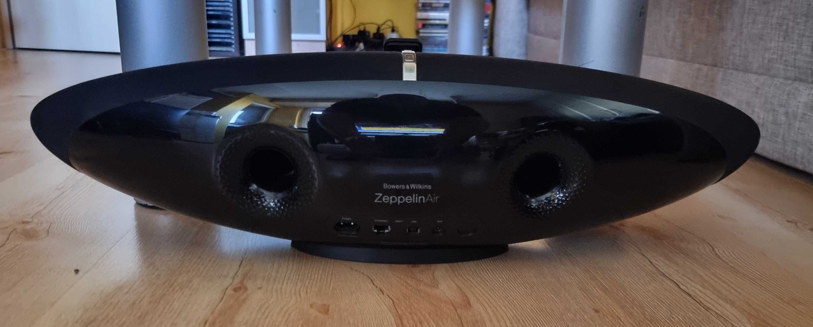 Bowers & Wilkins Zeppelin Air Lightning(gniazdo 8-pin)