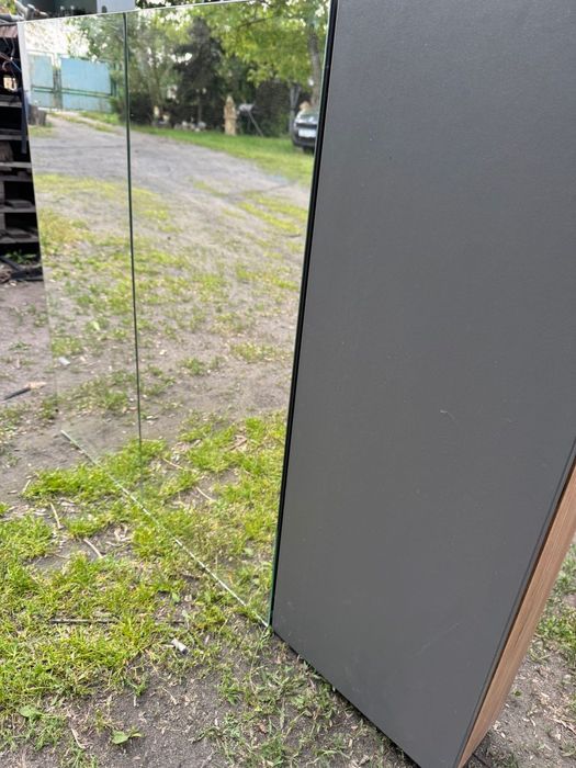 Szafka łazienkowa z lustrem