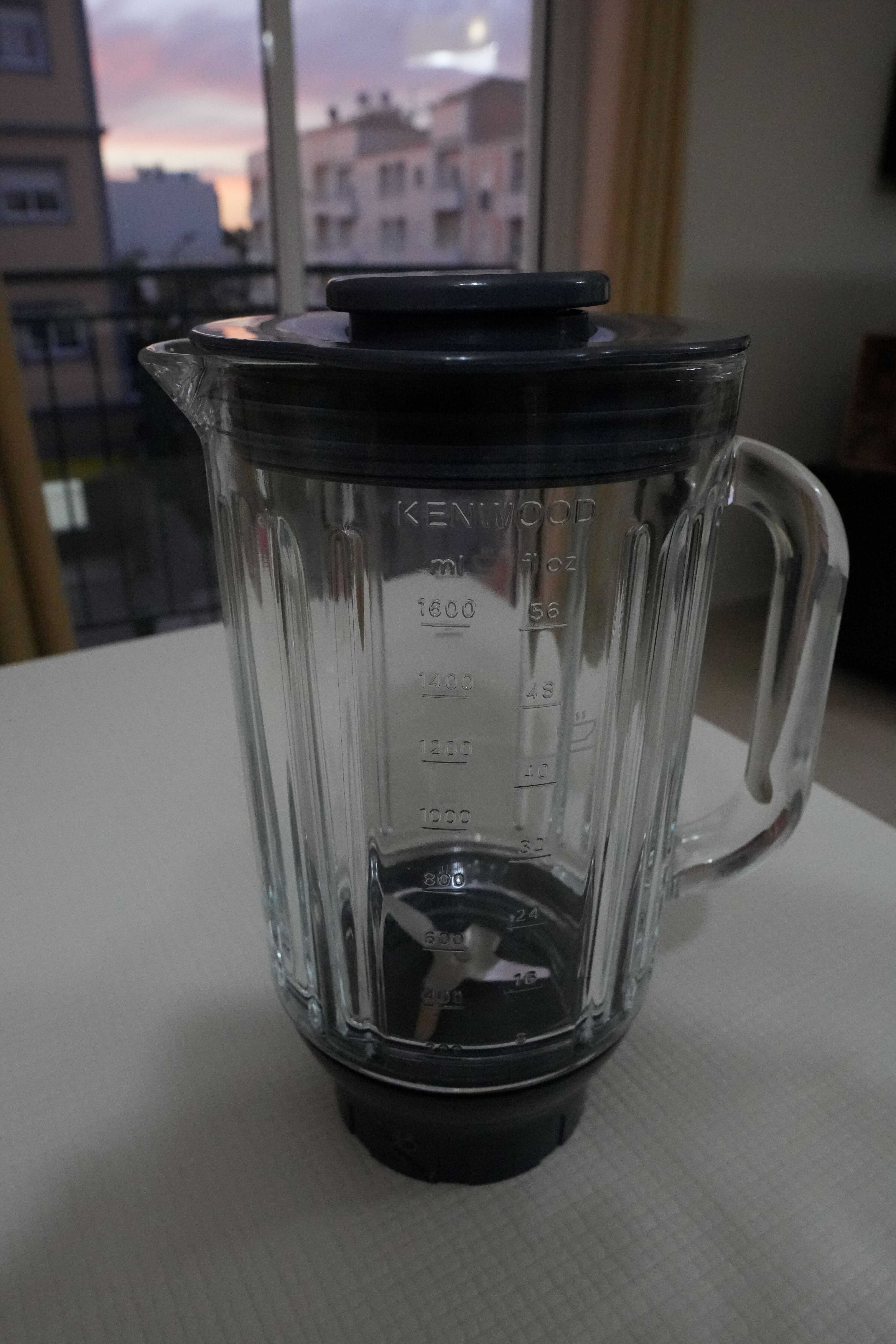 Liquidificadora AT358 - Kenwood Major Premier KMM770