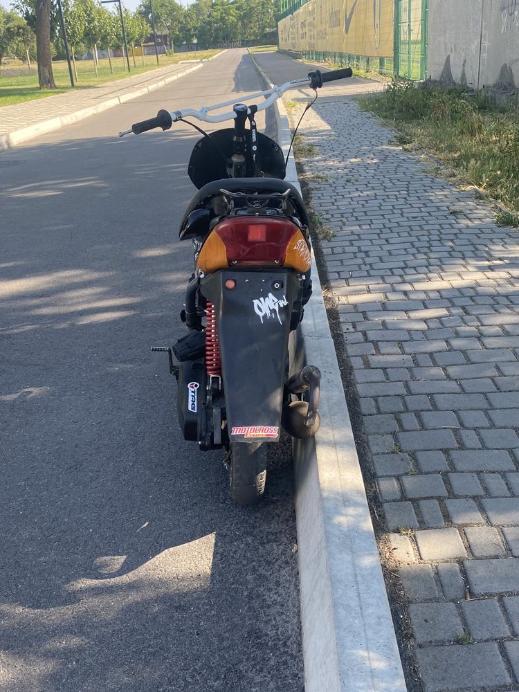 Мопед suzuki lets 2