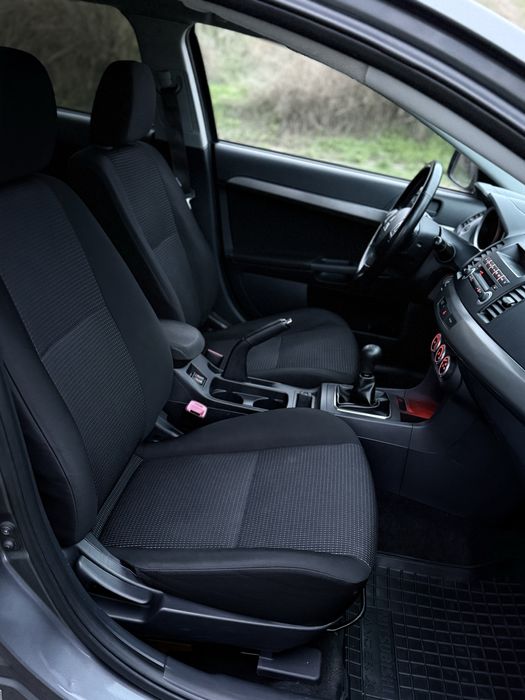 Продам Mitsubishi Lancer X