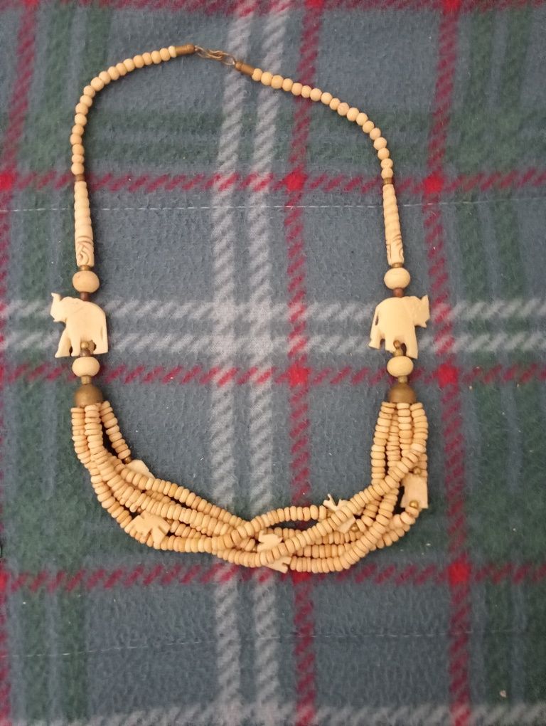 Jóias (Bijuterias)  2€