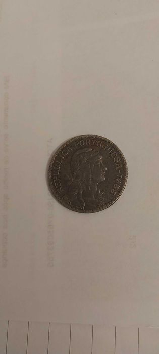 2 moedas de 1 escudo Guiné 1933