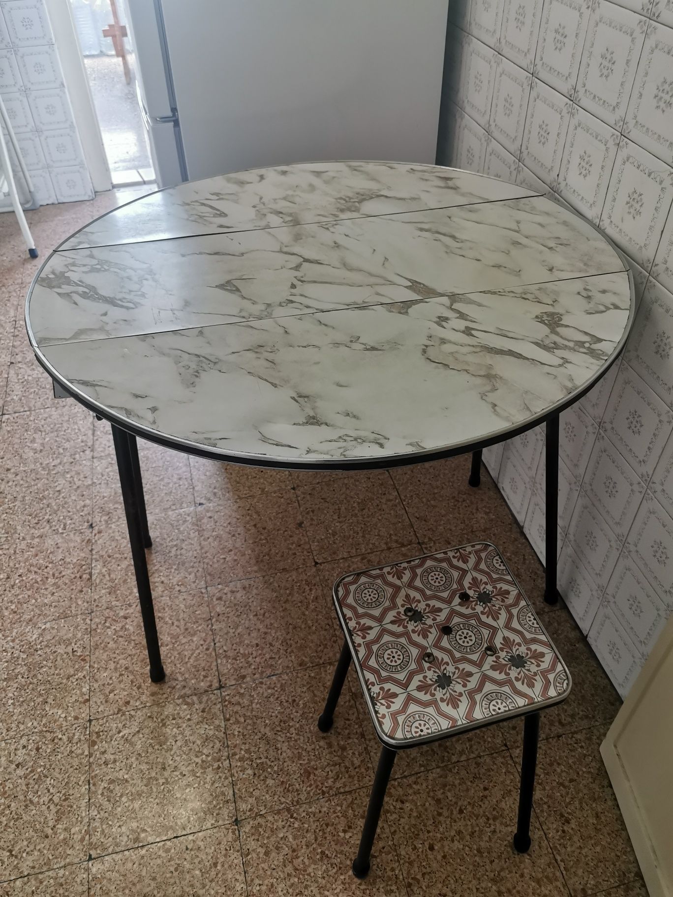 Mesa Cozinha (Desdobrável) - Banco
