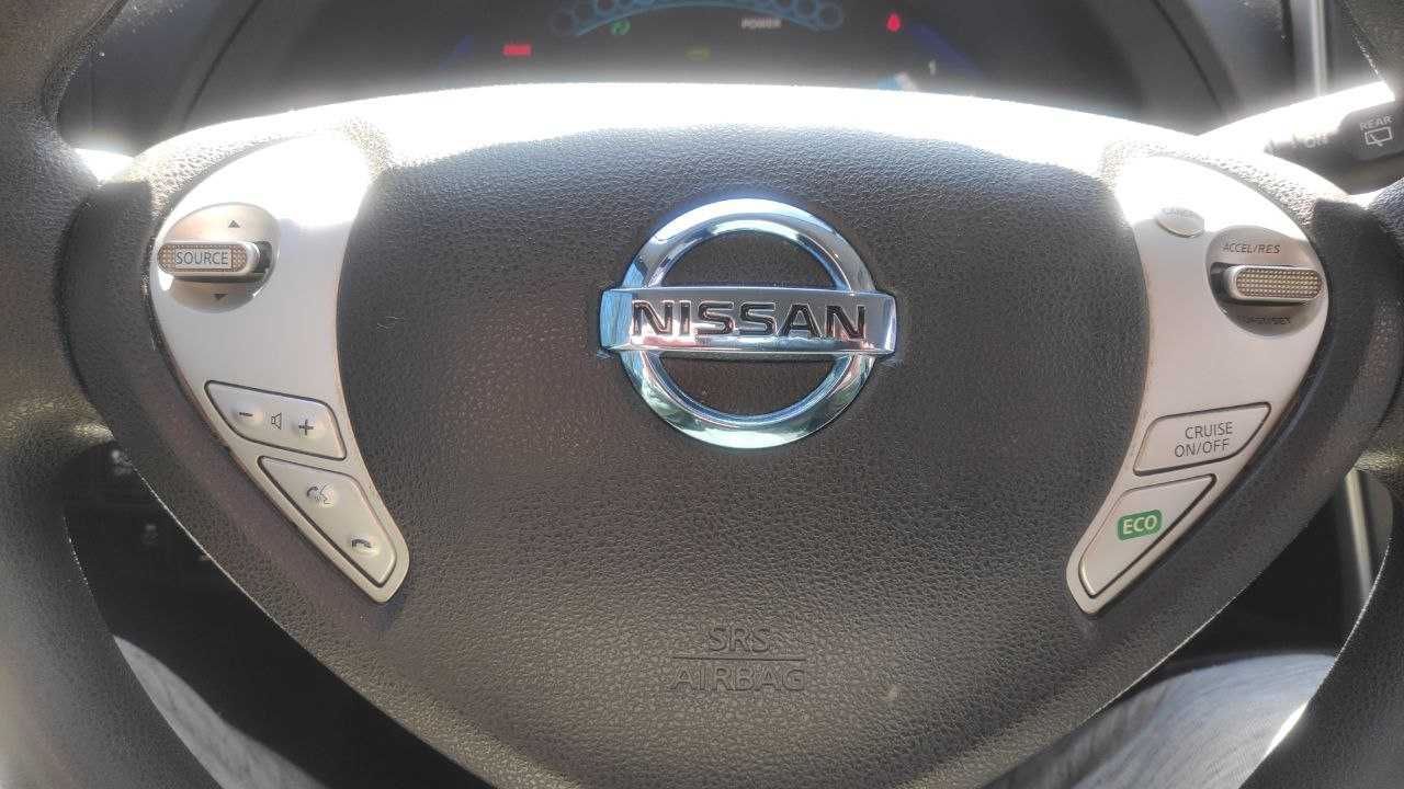 Nissan Leaf 2017 30 квт 64 SOH Отличное состояние