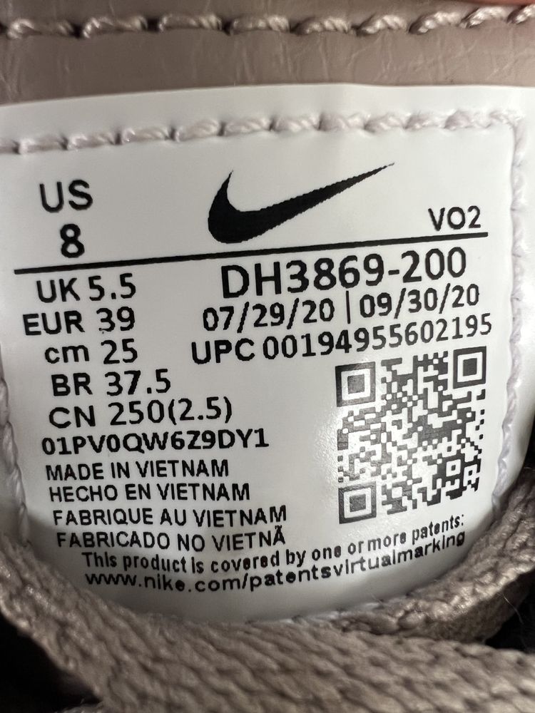 Оригінальні Кросівки NIKE AIR FORCE 1 LXX Шкіра 39р.25см.