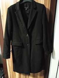 Klasyczny, czarny płaszcz New Yorker  w rozmiarze M/L
