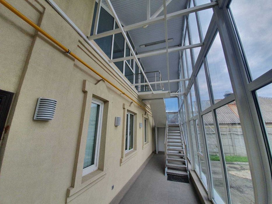 Оренда офіс + склад. Станція метро Академмістечко