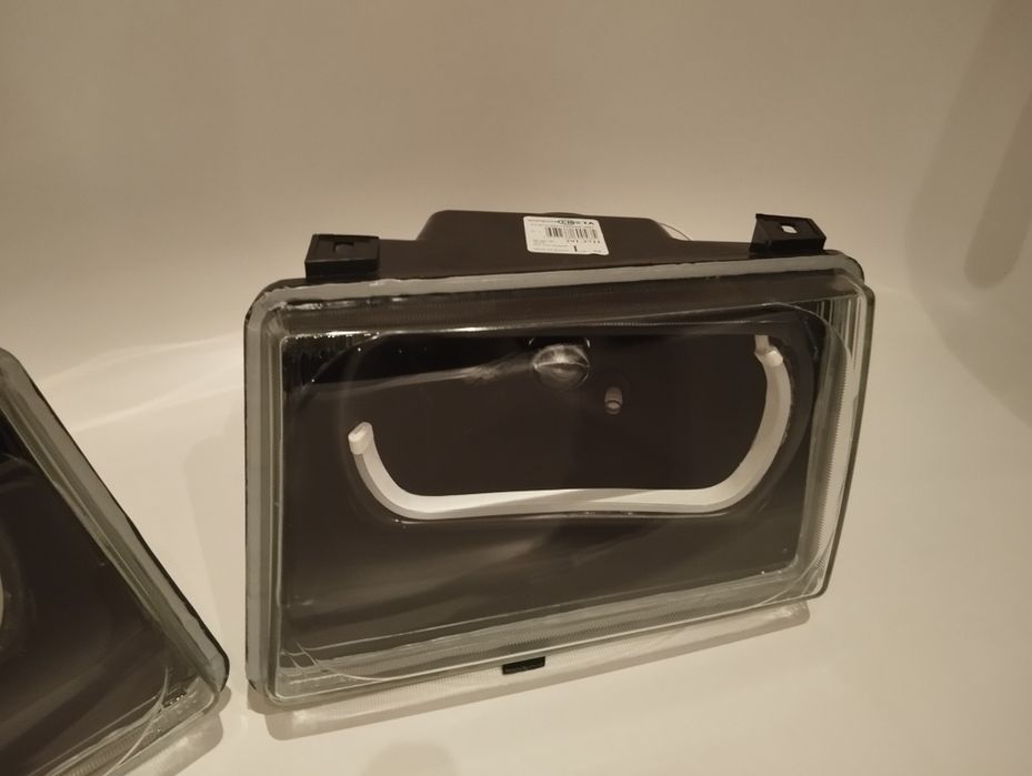 Фары волга 3110, москвич 2141,газель ,бычок с линзой Н4 супер свет