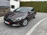 Opel Astra limitowana wersja ciemny sufit godny polecenia