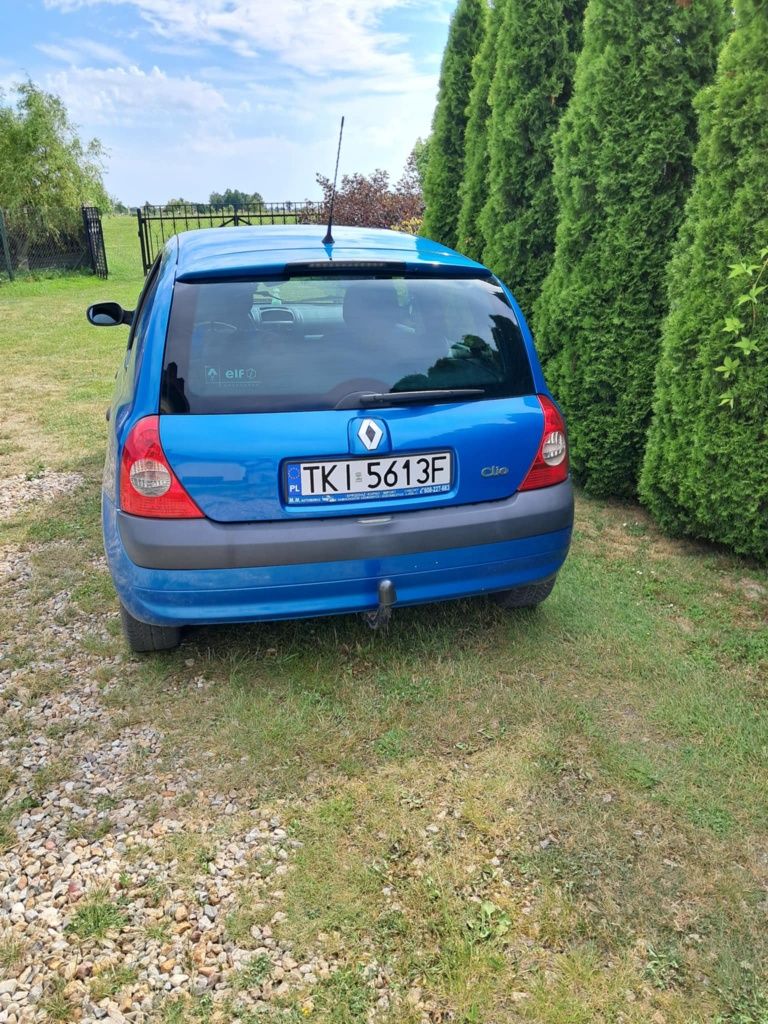 Renault Clio II Hatchback 1.2 i 16V 75KM