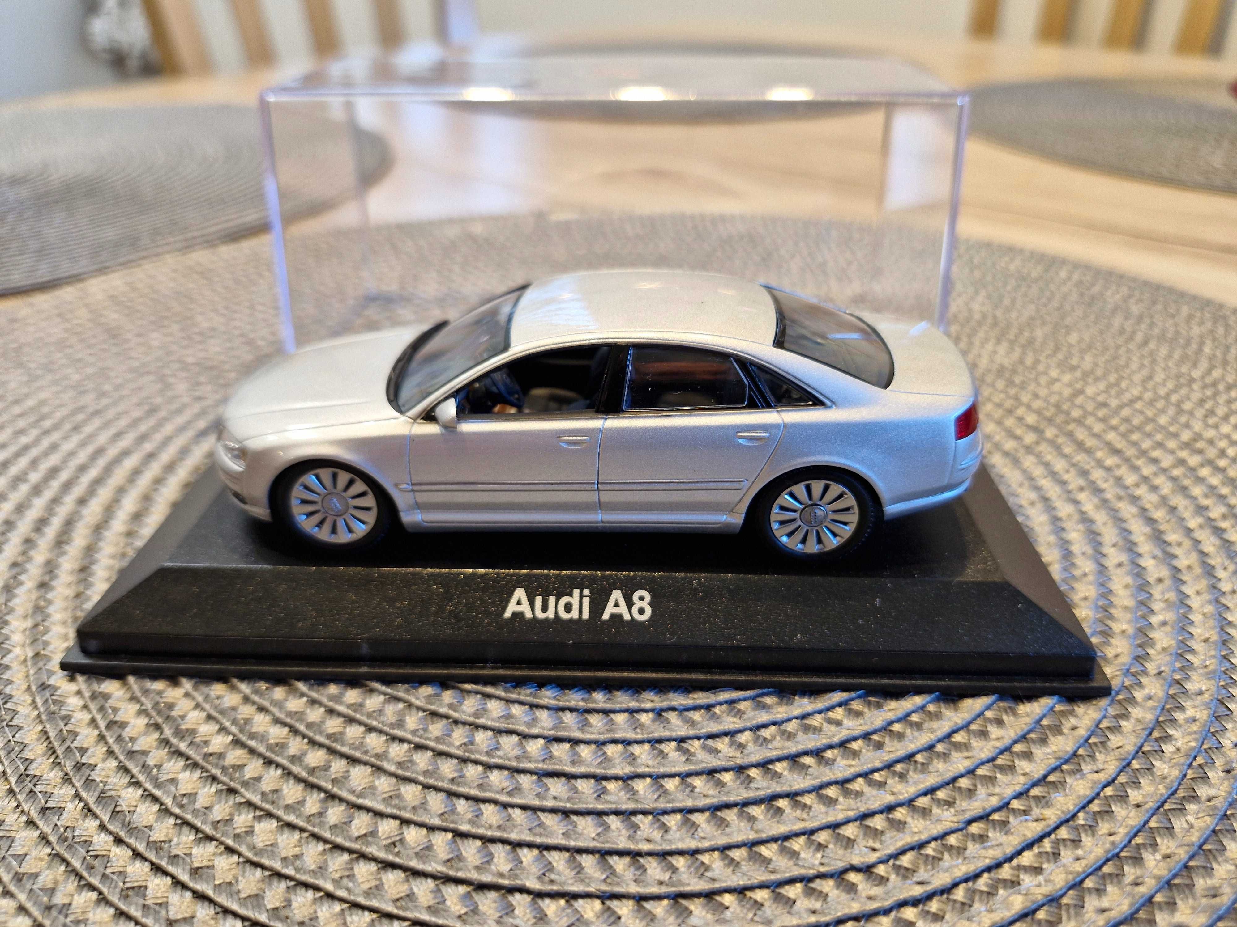 Audi A8 D3 4.2 srebrny Minichamps 1:43