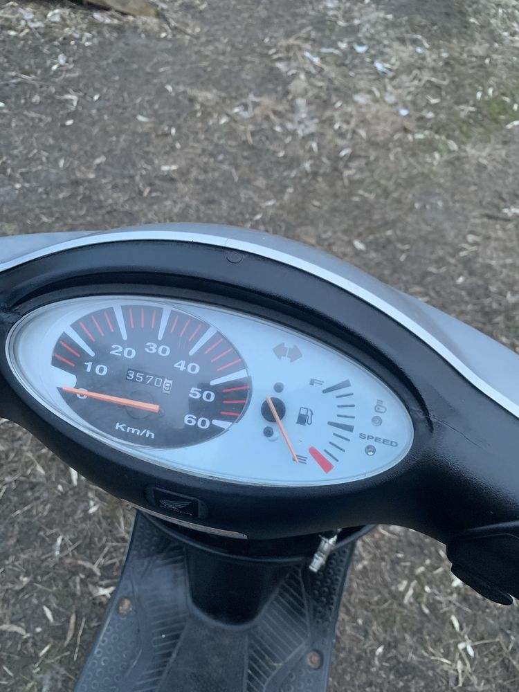 Продам Honda Dio 56