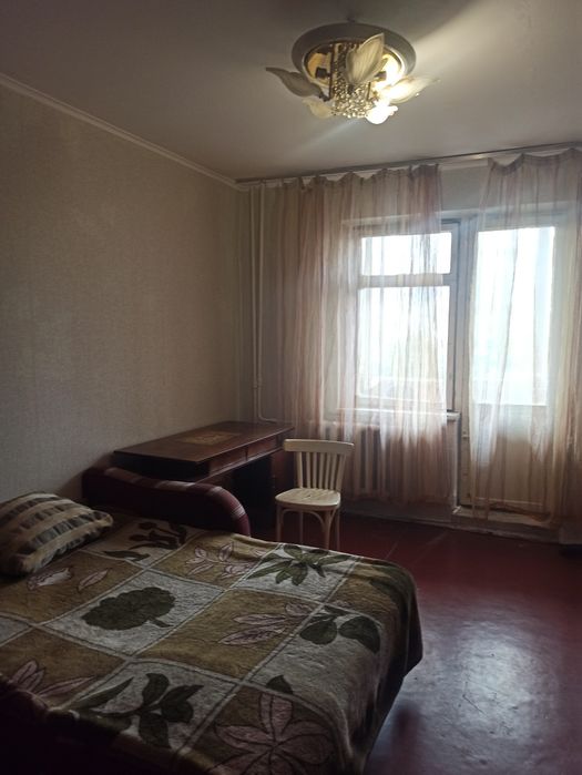 Оренда 2 кімнат біля метро Мінська