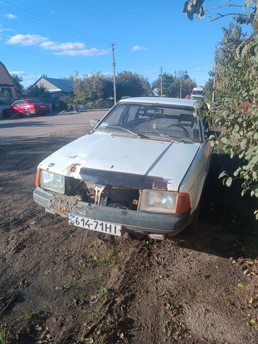 Продам Москвич 2141