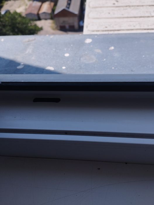 Клінінг, прибирання, хімчистка м'яких меблів