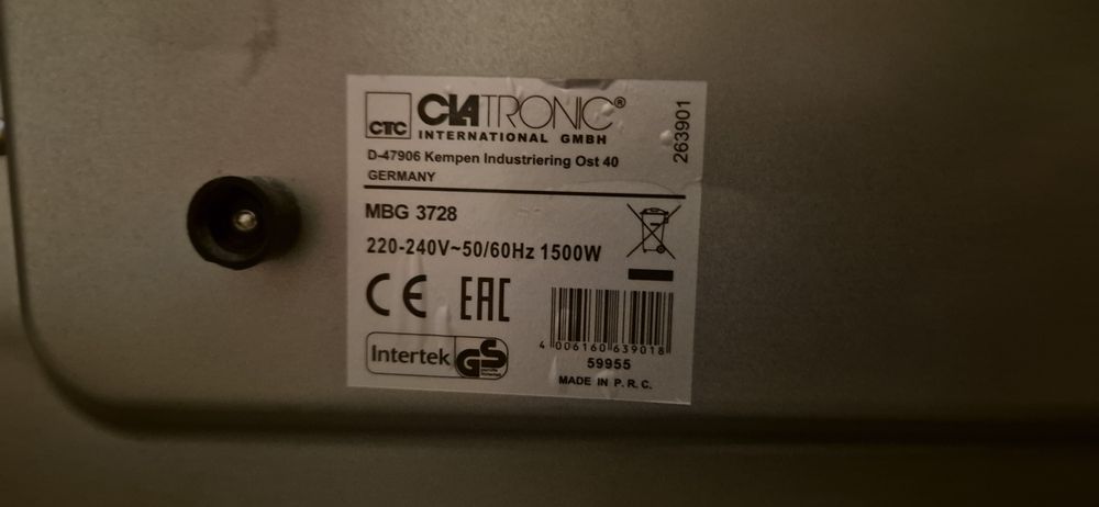 Piekarnik mini Clatronic z funkcją termoobiegu i różen 30 l.