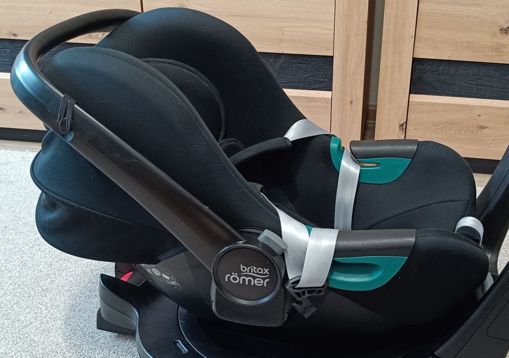 Fotelik  Britax-Romer Baby-Safe 3 i-Size