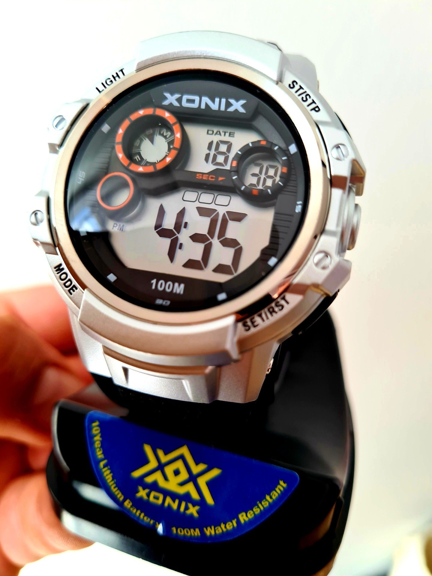 Nowy stylowy sportowy zegarek Xonix męski - moda