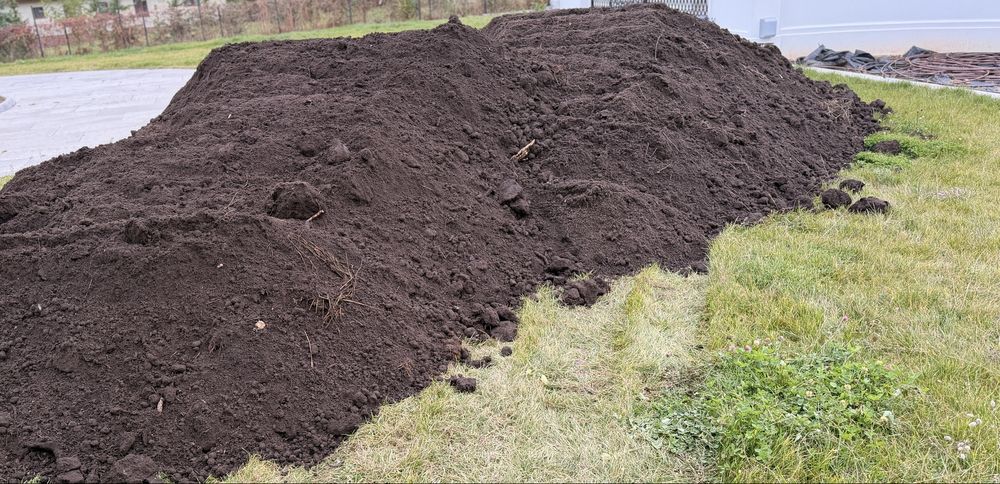 Ziemia na podniesienie terenu ogrodowa humus pod trawnik wywrotka