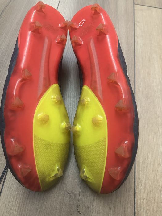 футбольні бутси New Balance Visaro.