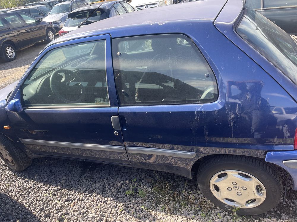 Vendo peugeot 106 para peças