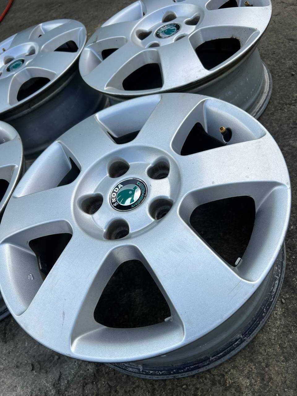 Диски R15 5x112  Skoda