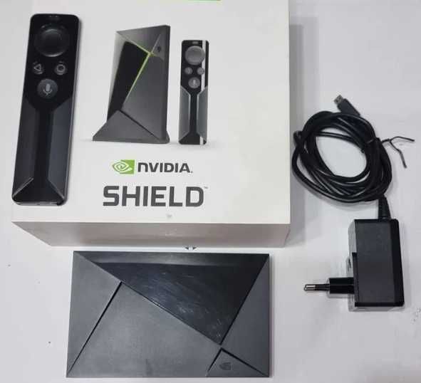 Медіаприставка NVIDIA Shield TV 4K HDR
