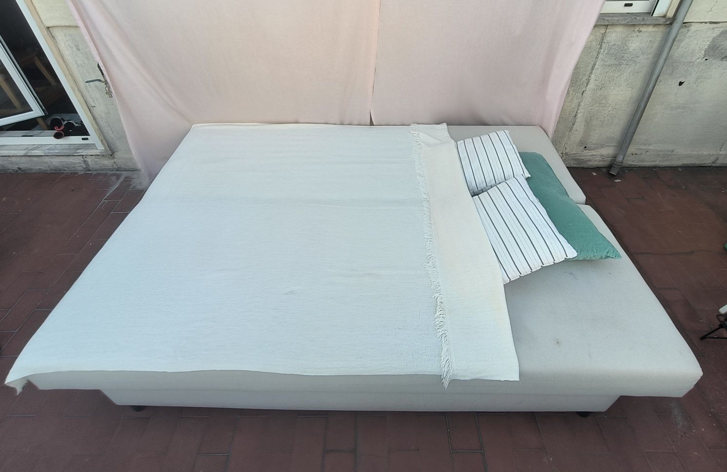 Sofá Cama Creme - IKEA