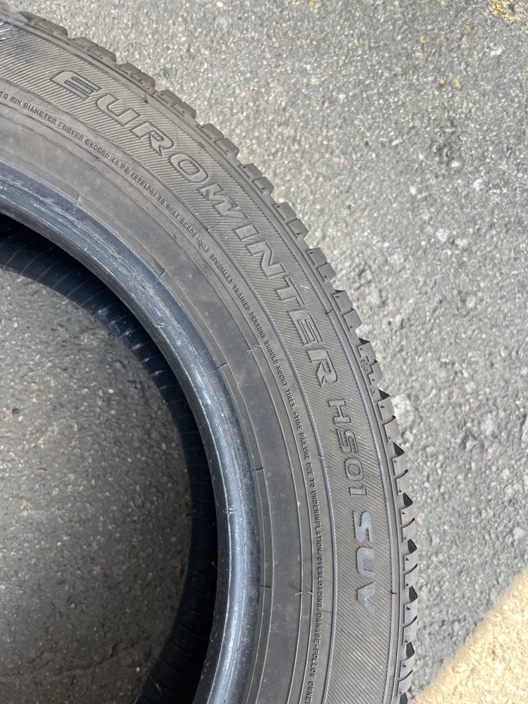 Резина зимова 215 60 r17 falken