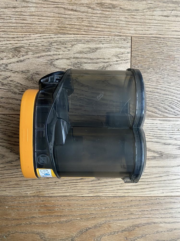 Odkurzacz Aqua Philips xc 8147 całość
