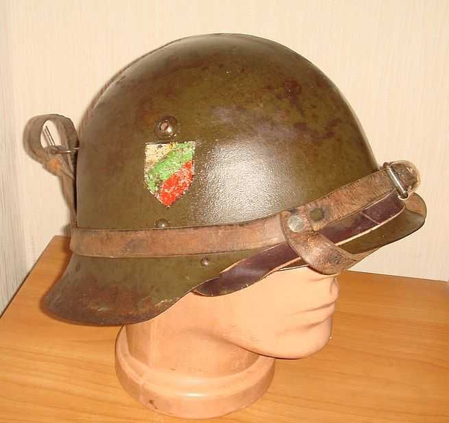 Болгарская каска периода войны