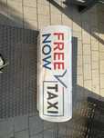 Lampa taxi FreeNow
