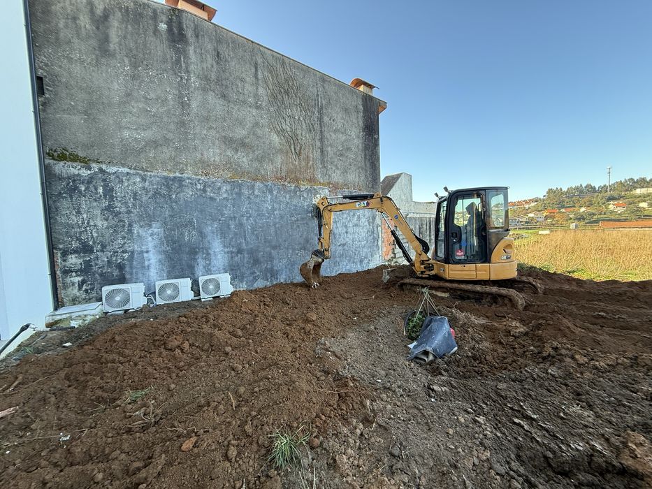 Escavaçoes Demoliçoes Terraplanagens