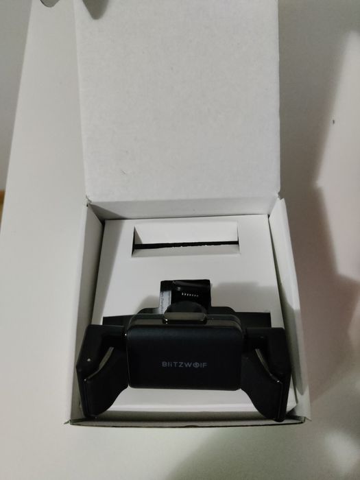 Suporte de telemóvel para carro BlitzWolf BW-CF1