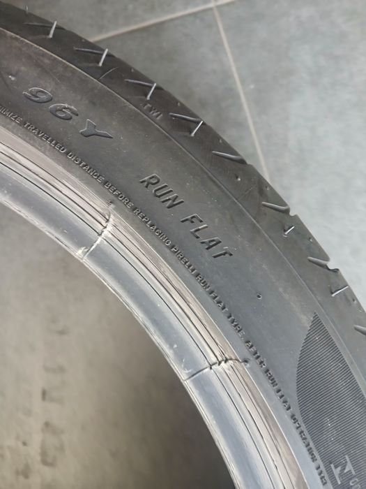 2 pneus 255 35 r19 RFT pirelli