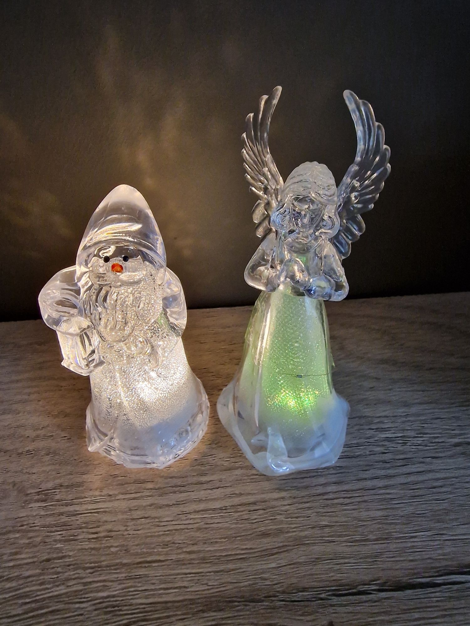 Figurki Swiateczne aniołek i mikołaj LED