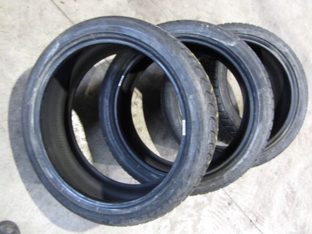 Bridgestone blizzak lm-32 215/45/20